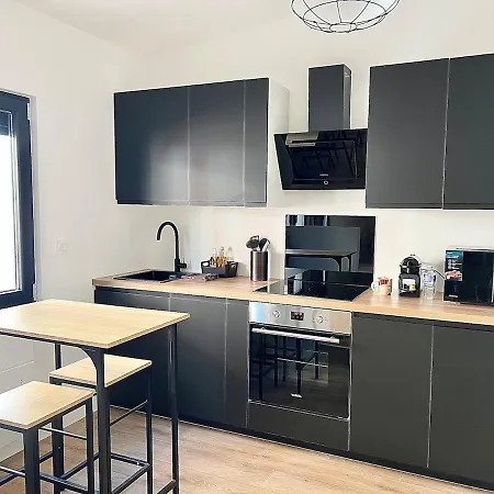 L'annexe, A Deux Pas Du Port *